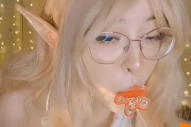 Lyrica fansly 最新ASMR视频作品福利 搓耳吃糖